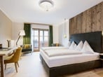 Rooms & Suites