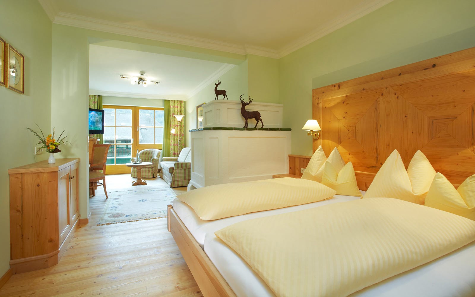 UNSERE ZIMMER & SUITEN